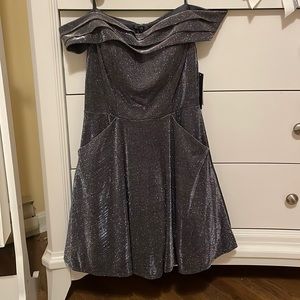 City Studio, off-the-shoulder, size 9 semi formal dress